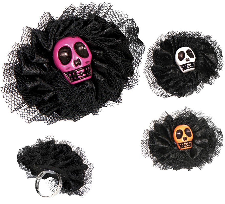 Ring with skulls in assorted colors Ring with skulls in assorted colors