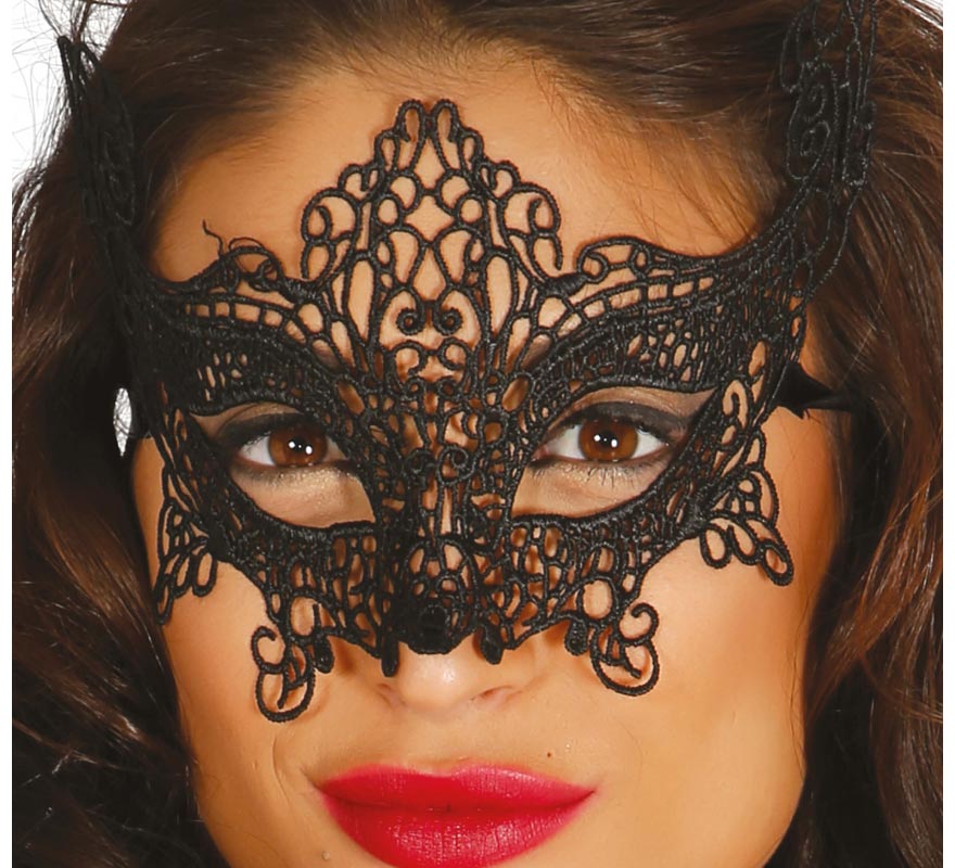 Gothic black embroidered mask