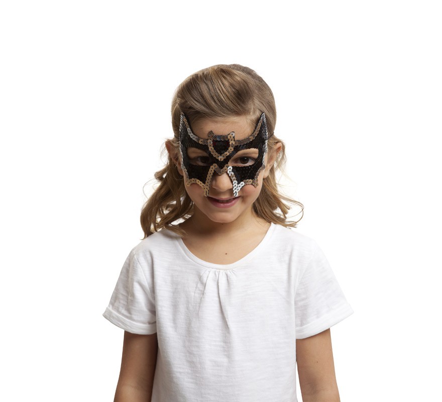 Máscara de morcego com tachas