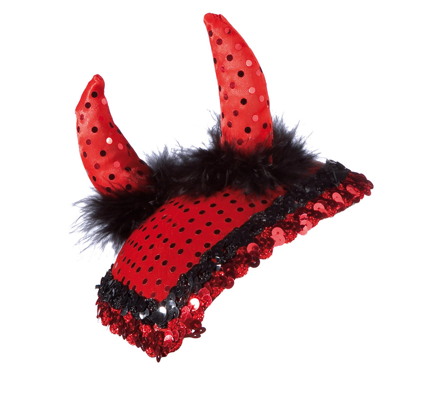 Chapéu do diabo ou chapéu com lantejoulas e marabu
