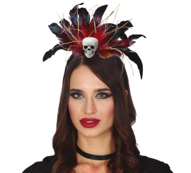 Tiara de pena com crânio