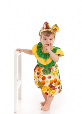 Fato de cubano com frutas para bebê