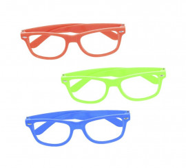 Giant oval frames in assorted colors