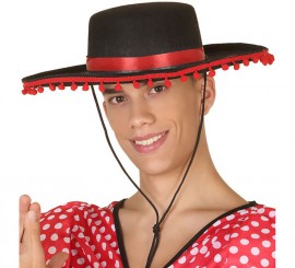 Chapéu com cordões com borlas