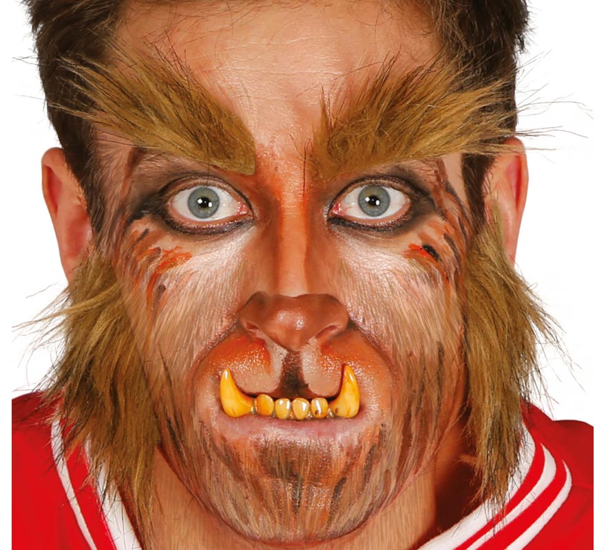 Sobrancelhas e patillas de lobisomem