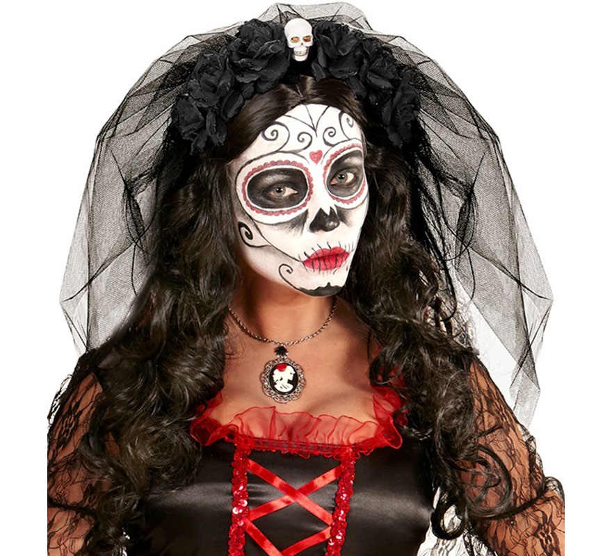 Tiara gótica com 6 rosas pretas com caveira e véu-B