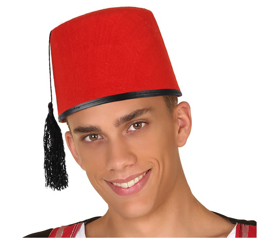 Chapéu árabe vermelho com borla pendurada
